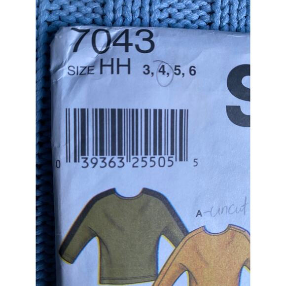 Simplicity 7043 Sewing pattern kids top vest cargo pants size 3 4 - Picture 2 of 5